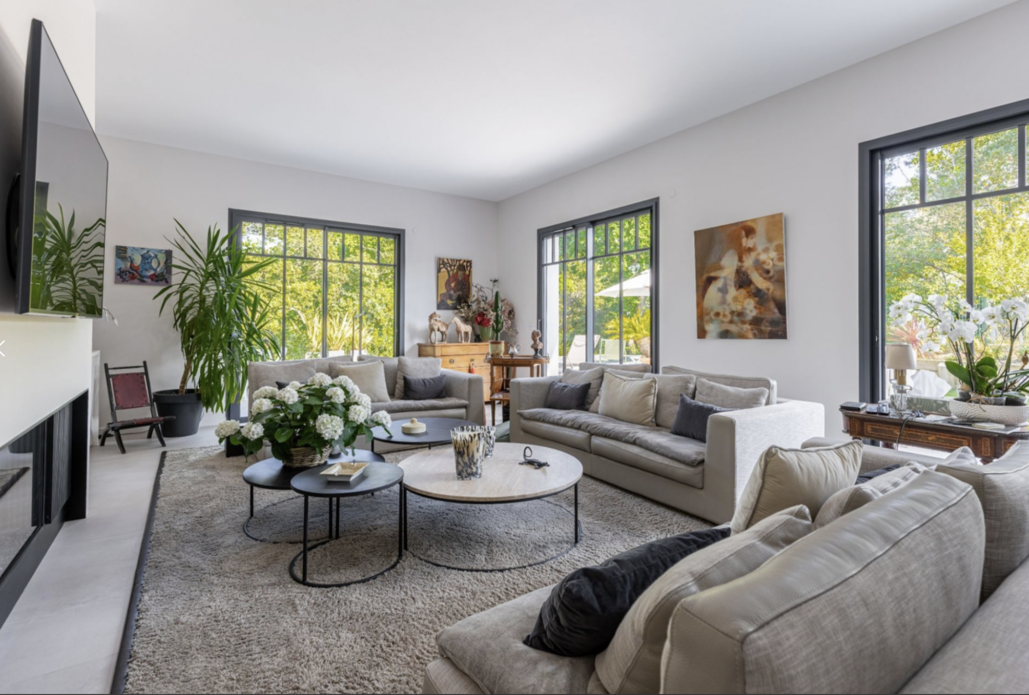 Salon de la maison des petits mouchoirs